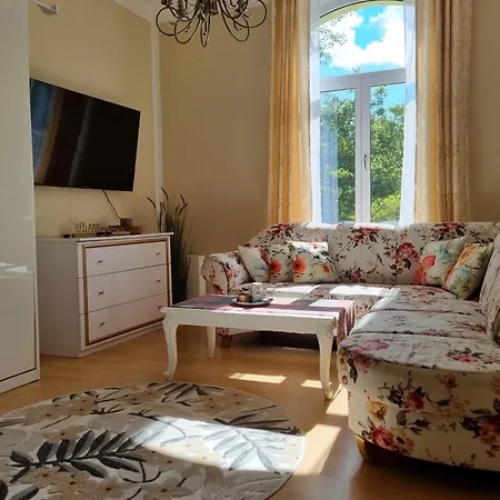 Апартаменты Fuerst Metternich,