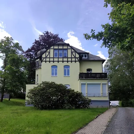 Fuerst Metternich, * Bad Elster